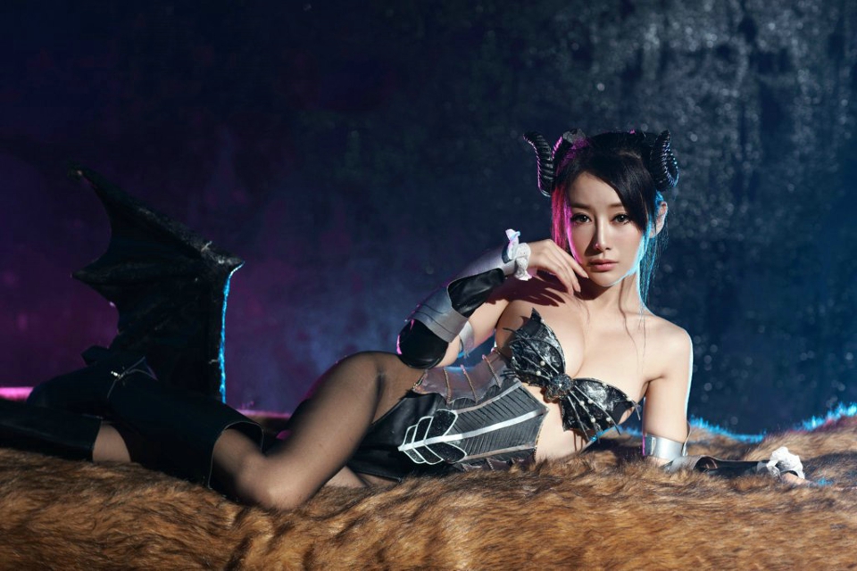 性感小魔女魅惑cosplay