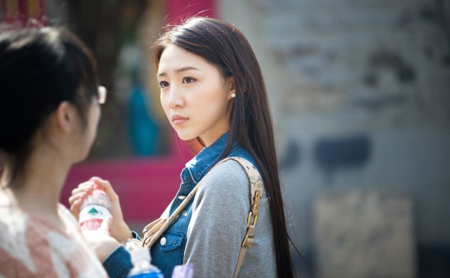 长发清新美女街拍