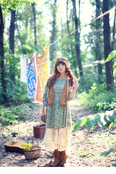 可爱森林小魔女甜美写真
