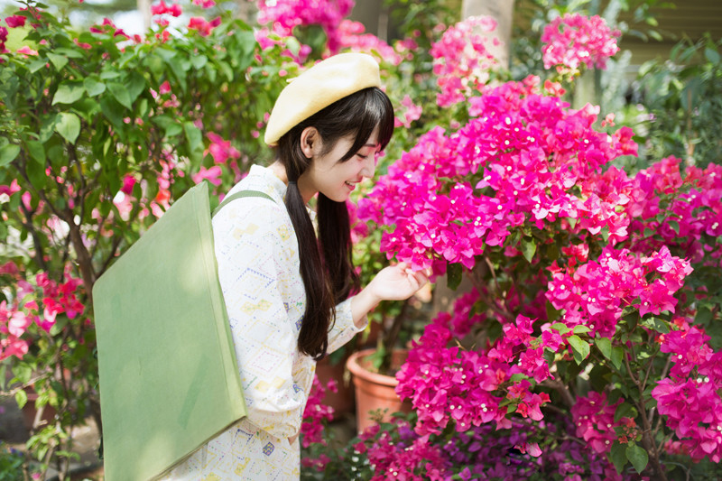 清纯美女初恋般清新可爱