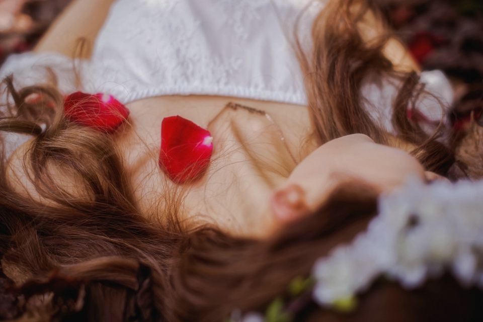 森林纯美蕾丝美女清新