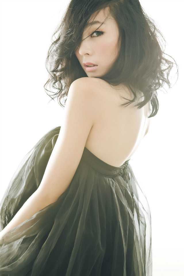 粉嫩杀马特美女搞怪写真