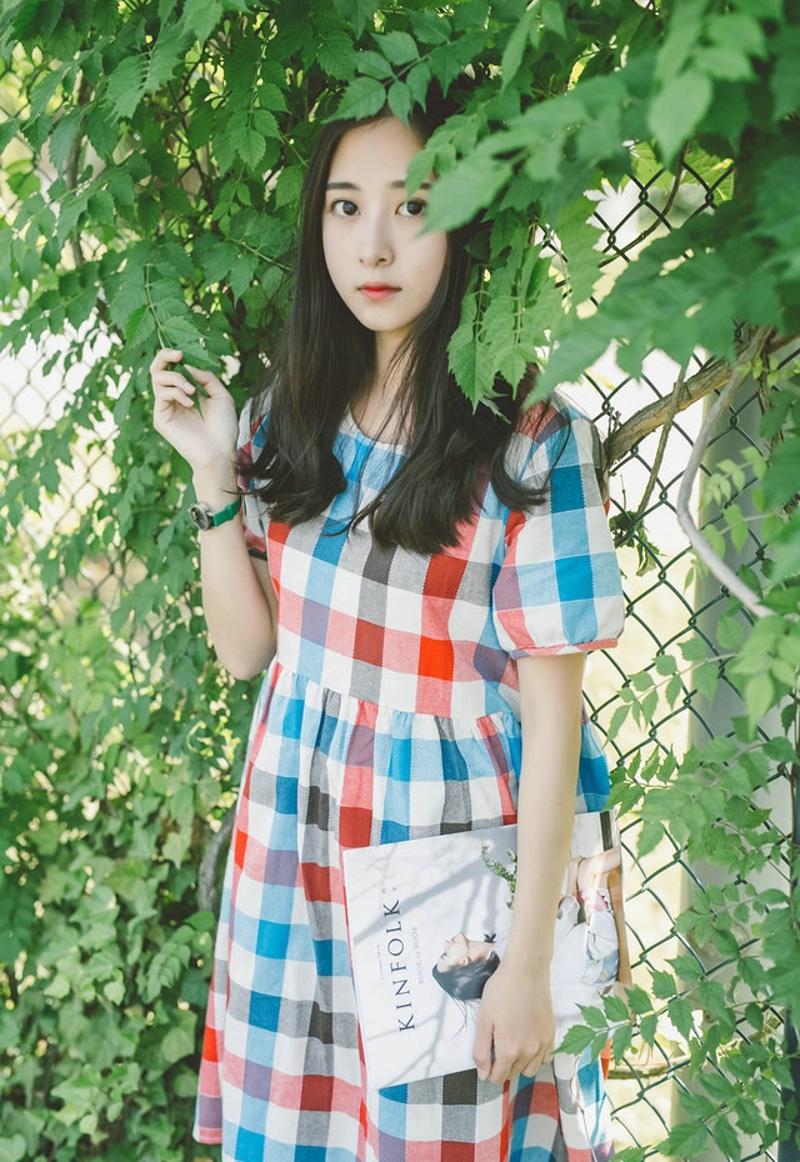 清新靓丽的美女妮妮夏日清凉写真
