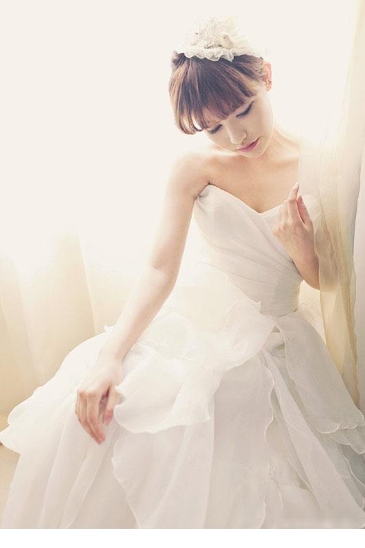 个性小新娘唯美另类婚纱照