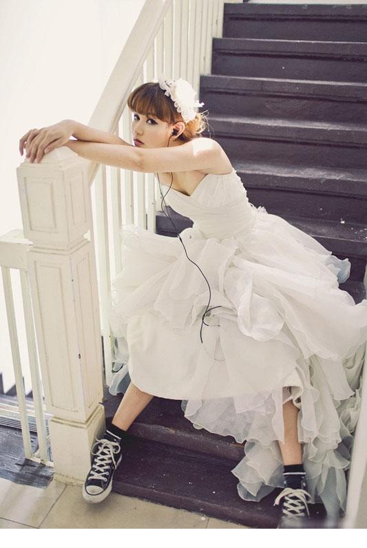 个性小新娘唯美另类婚纱照