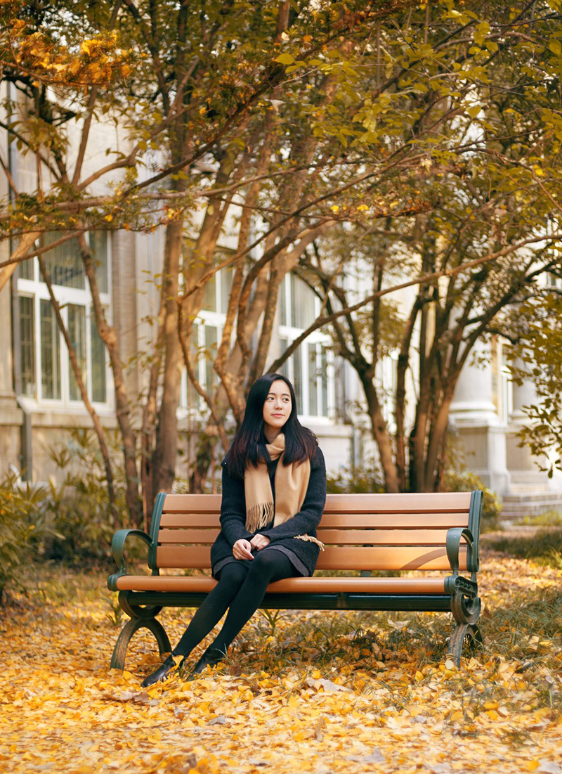 冬日清纯美女大学生裤袜户外清新写真