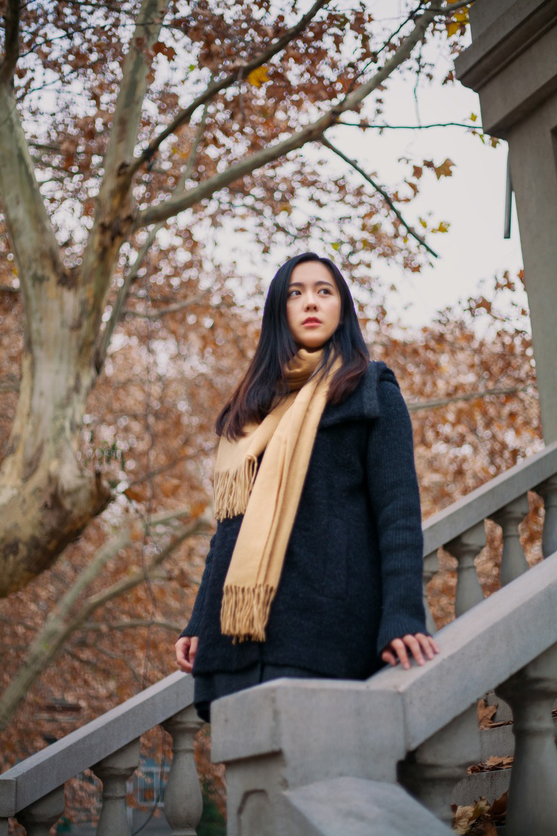 冬日清纯美女大学生裤袜户外清新写真