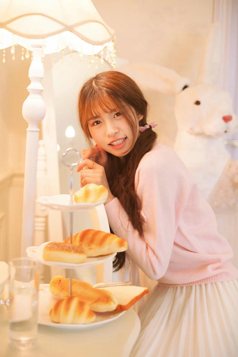 清纯萝莉萌妹子的浪漫幸福心愿唯美写真