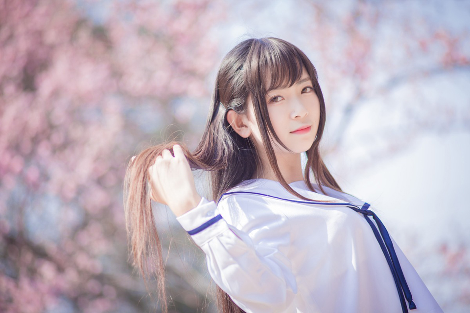 樱花三月里的超短学生装清纯美女唯美写真