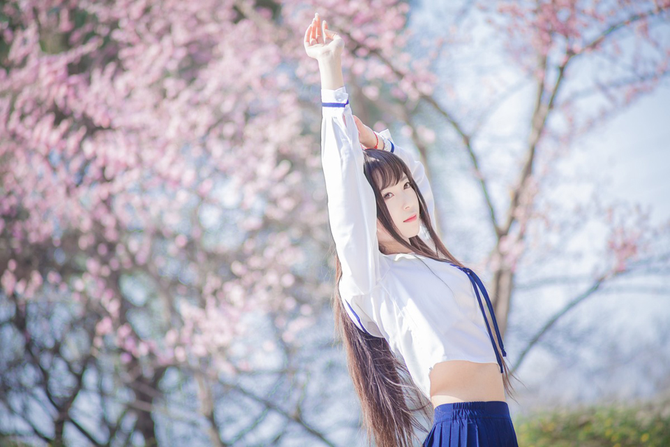 樱花三月里的超短学生装清纯美女唯美写真