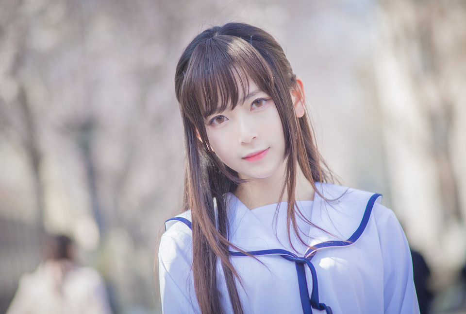樱花三月里的超短学生装清纯美女唯美写真