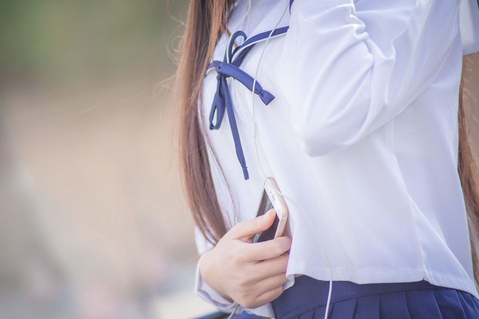 樱花三月里的超短学生装清纯美女唯美写真