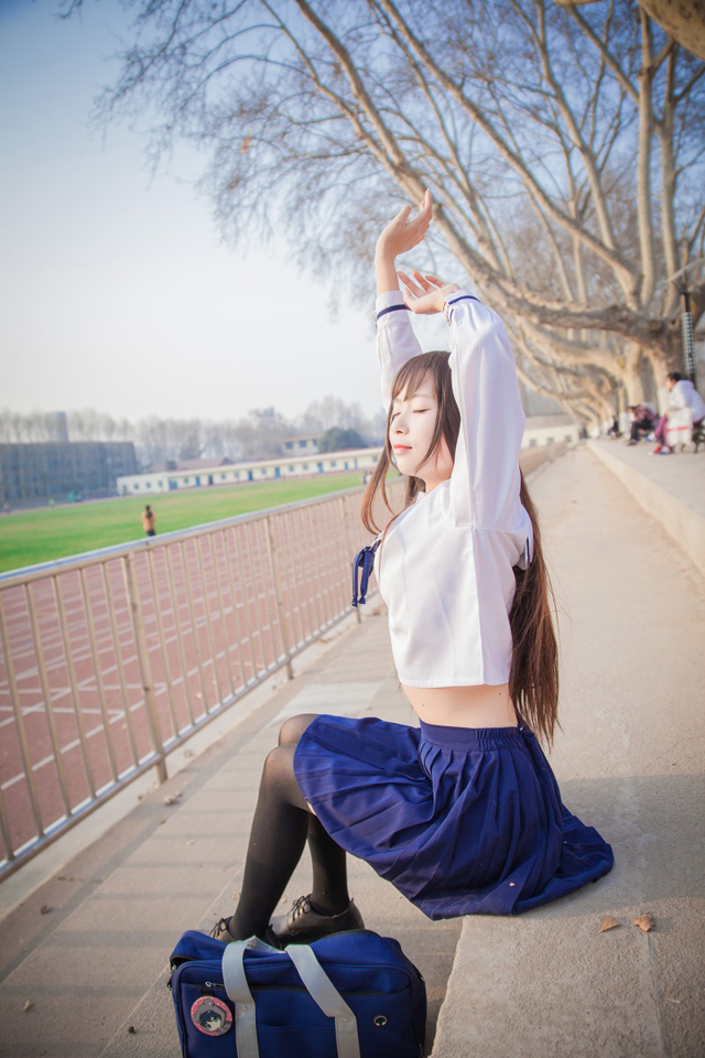 樱花三月里的超短学生装清纯美女唯美写真