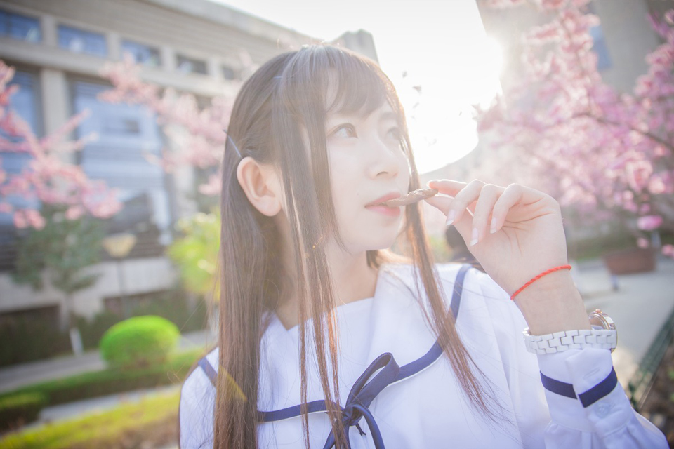 樱花三月里的超短学生装清纯美女唯美写真