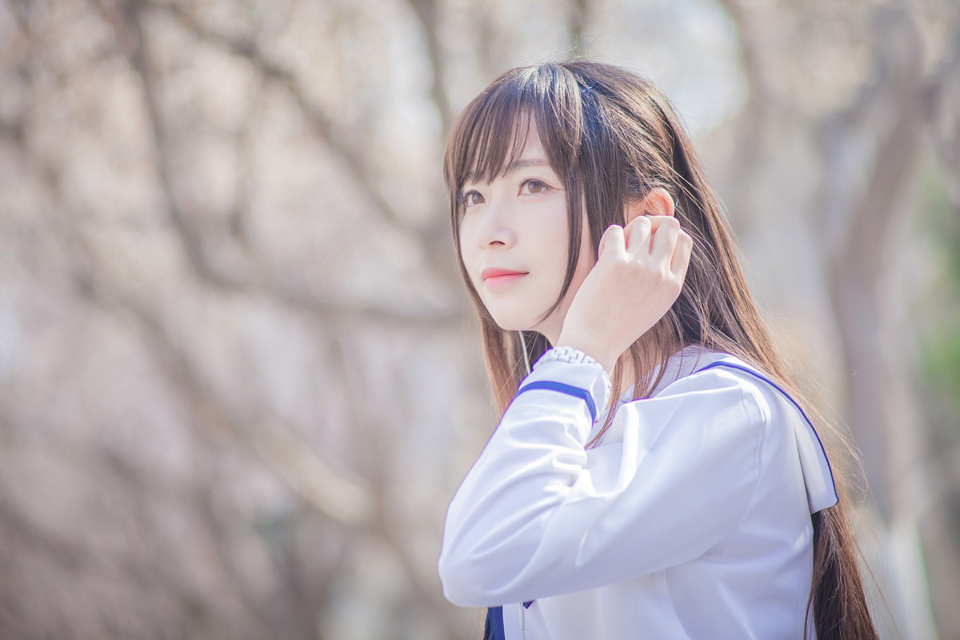 樱花三月里的超短学生装清纯美女唯美写真