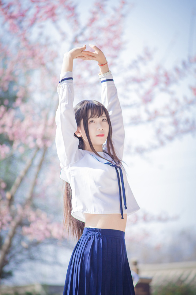 樱花三月里的超短学生装清纯美女唯美写真