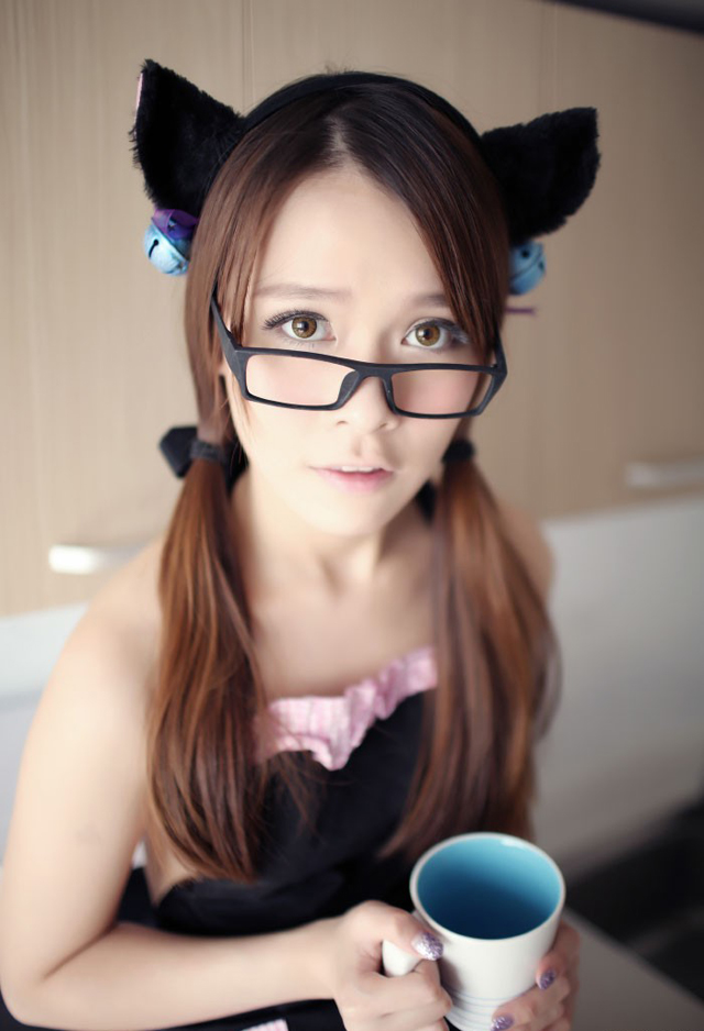 清新俏皮美女模特Carol性感厨房写真可爱无敌