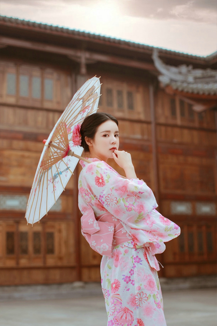 日系和服美女超高颜值纯美养眼写真