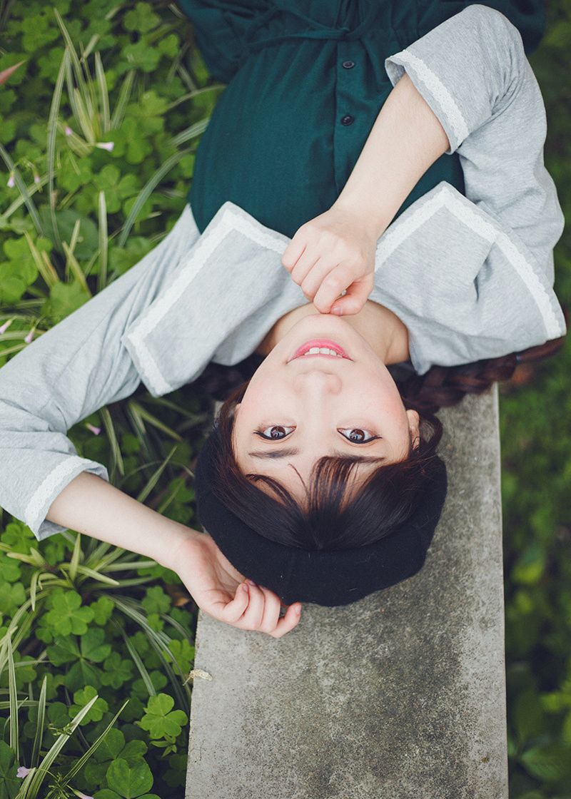 清新少女操场写真清纯美丽可爱迷人