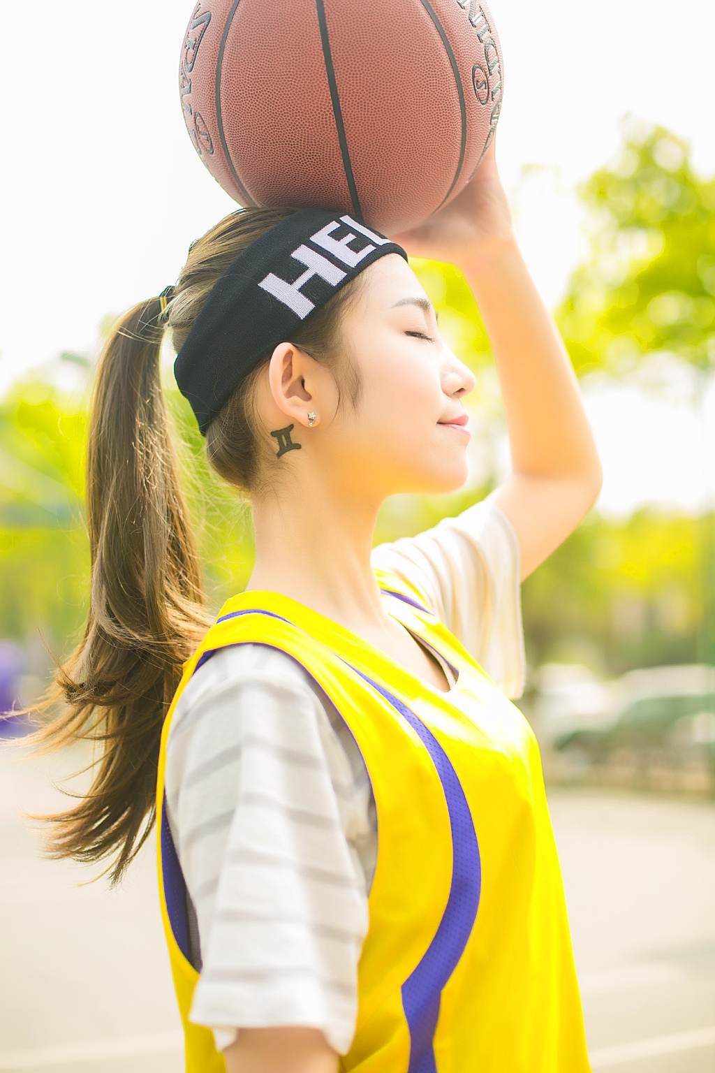 清纯少女篮球运动写真活力四射