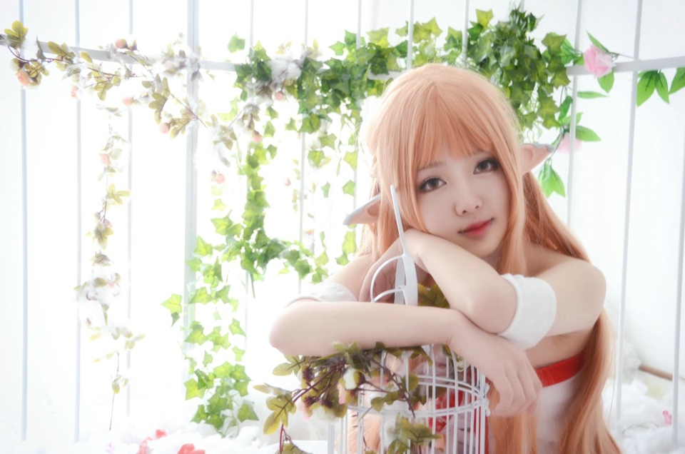 亚丝娜结城明日奈拘禁ver美女COS花絮艳照