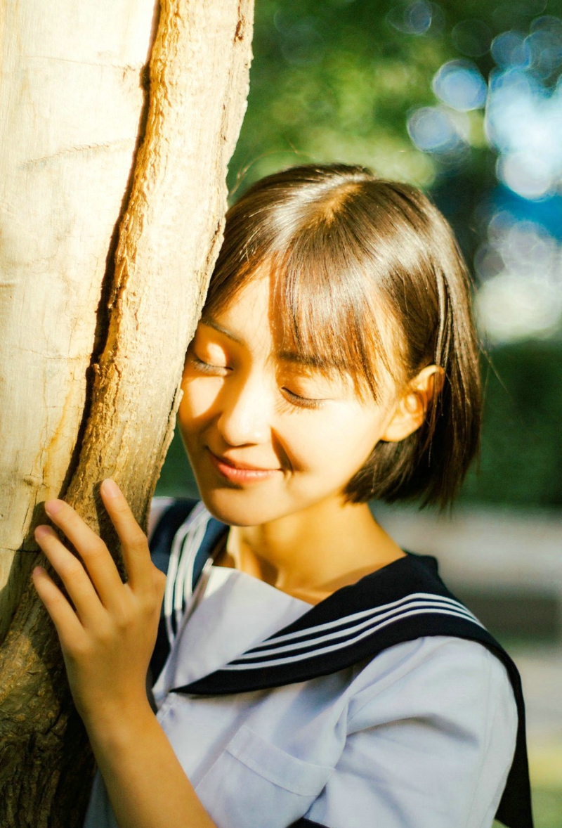 纯真校园妹子活力阳光调皮甜美笑容