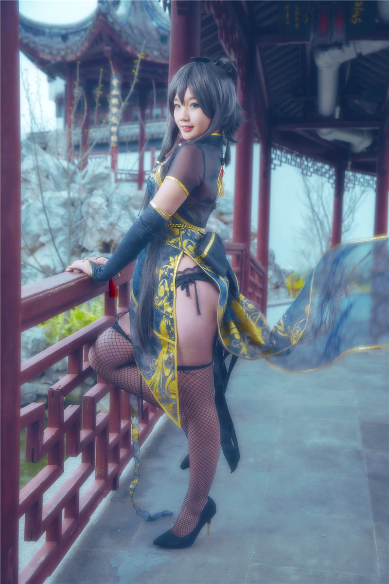 色女孩洛天依黑丝网袜金丝雀旗袍诱惑cos