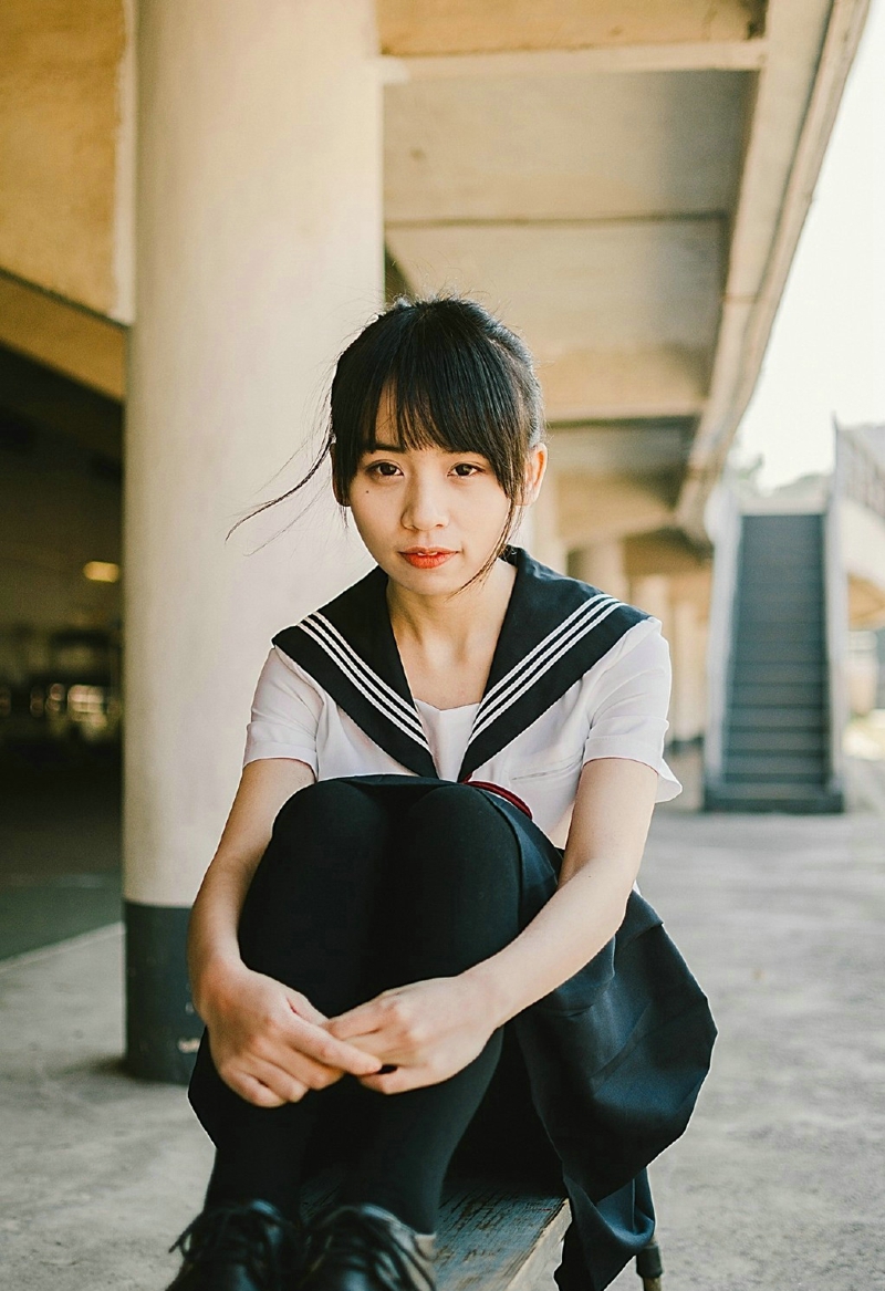 可爱校园美少女安静清纯迷人