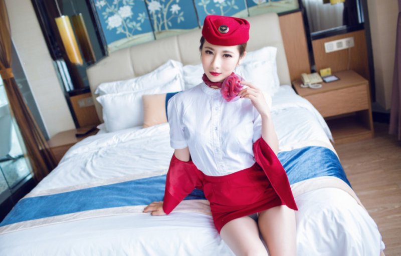 新晋模特莉莉Lily大胆制服写真照