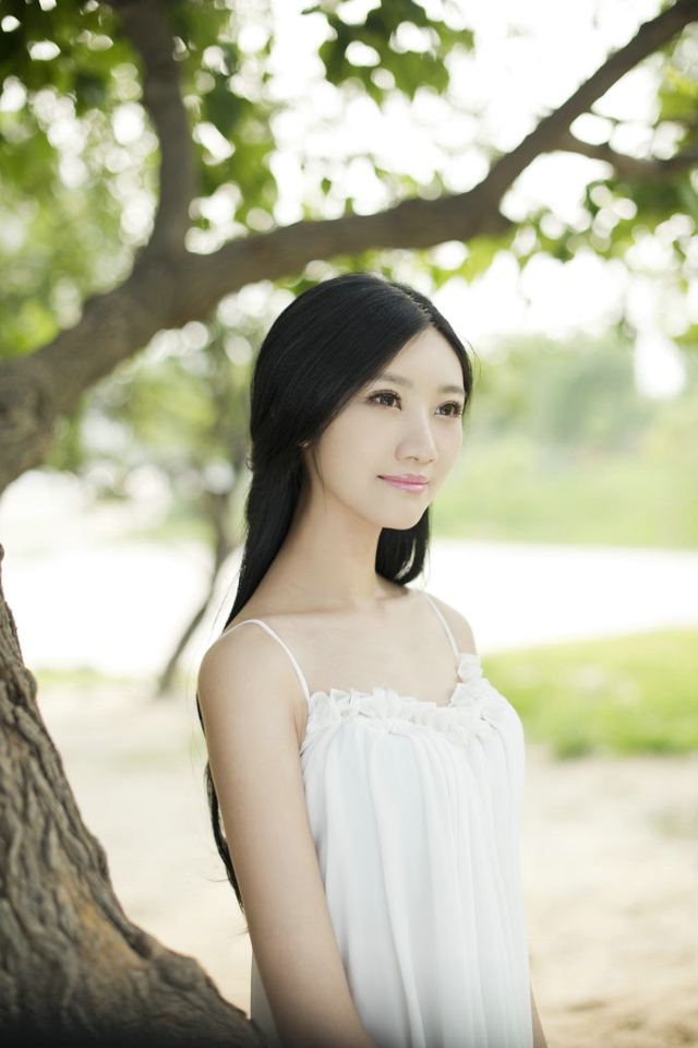 大学校花林沁园小清新风格气质甜美写真