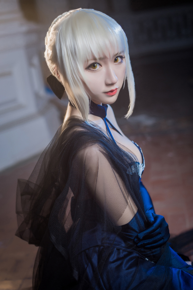 性感美女cosplay骑士王saber蓝色礼服