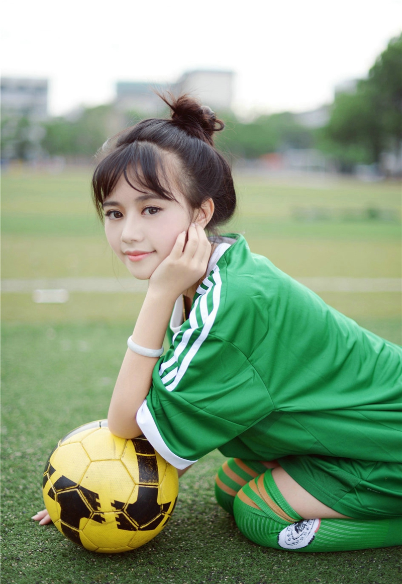 清纯美女羽住足球宝贝甜美写真