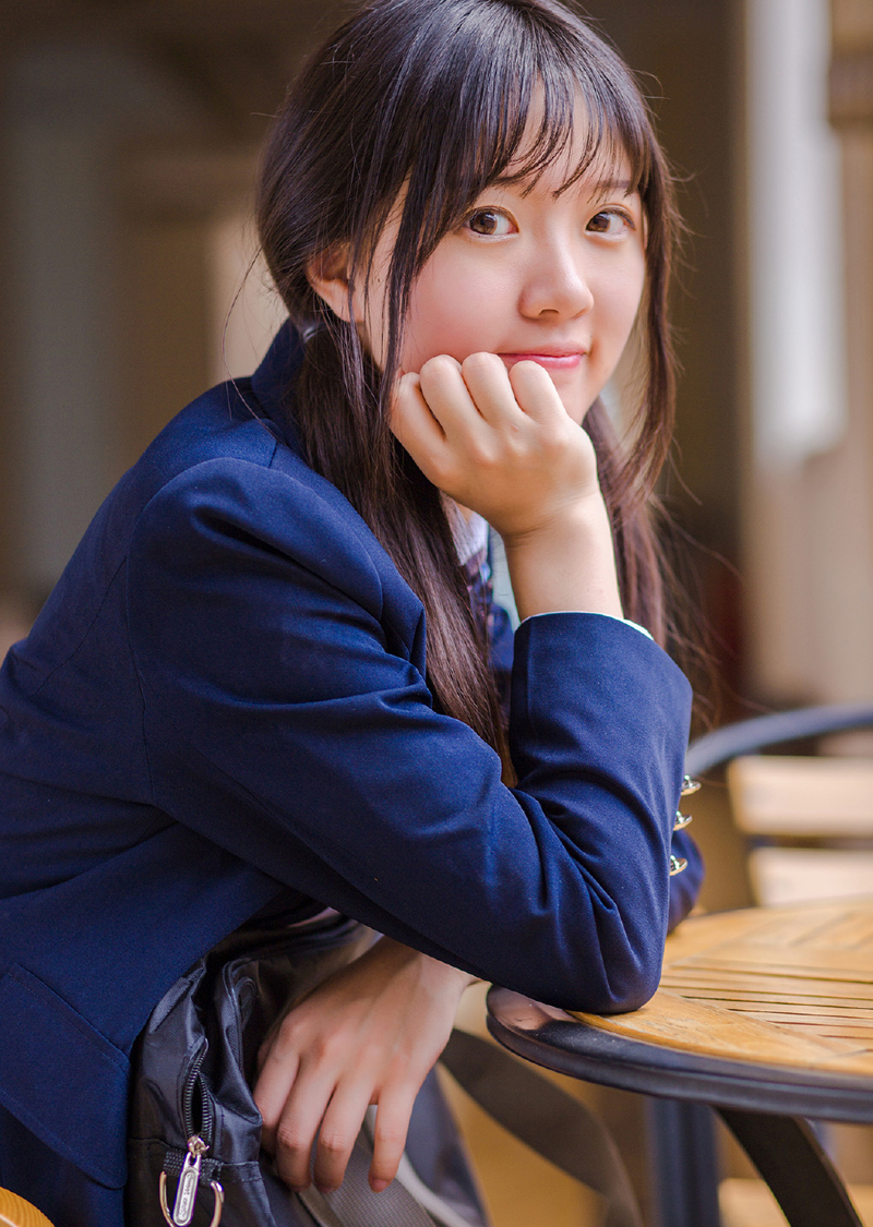 菠萝学生妹制服写真俏皮可爱