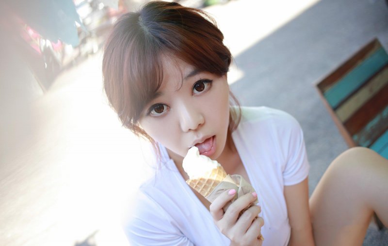 气质美女刘飞儿Faye热裤美腿写真