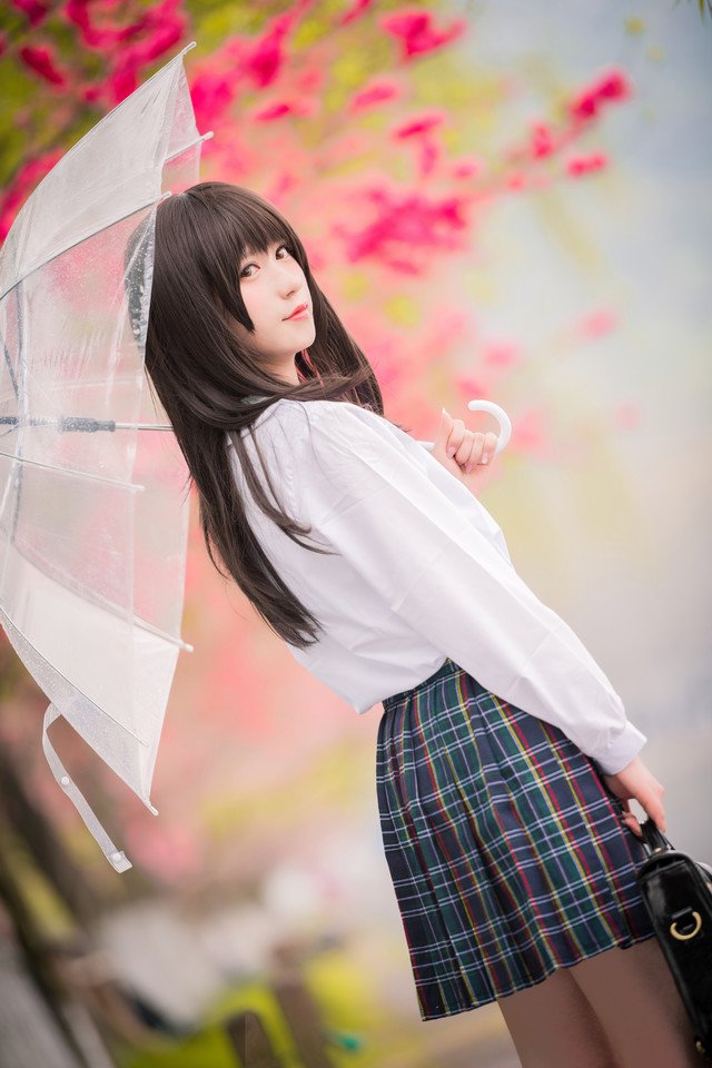 清纯制服美少女花开季节的甜美温馨写真