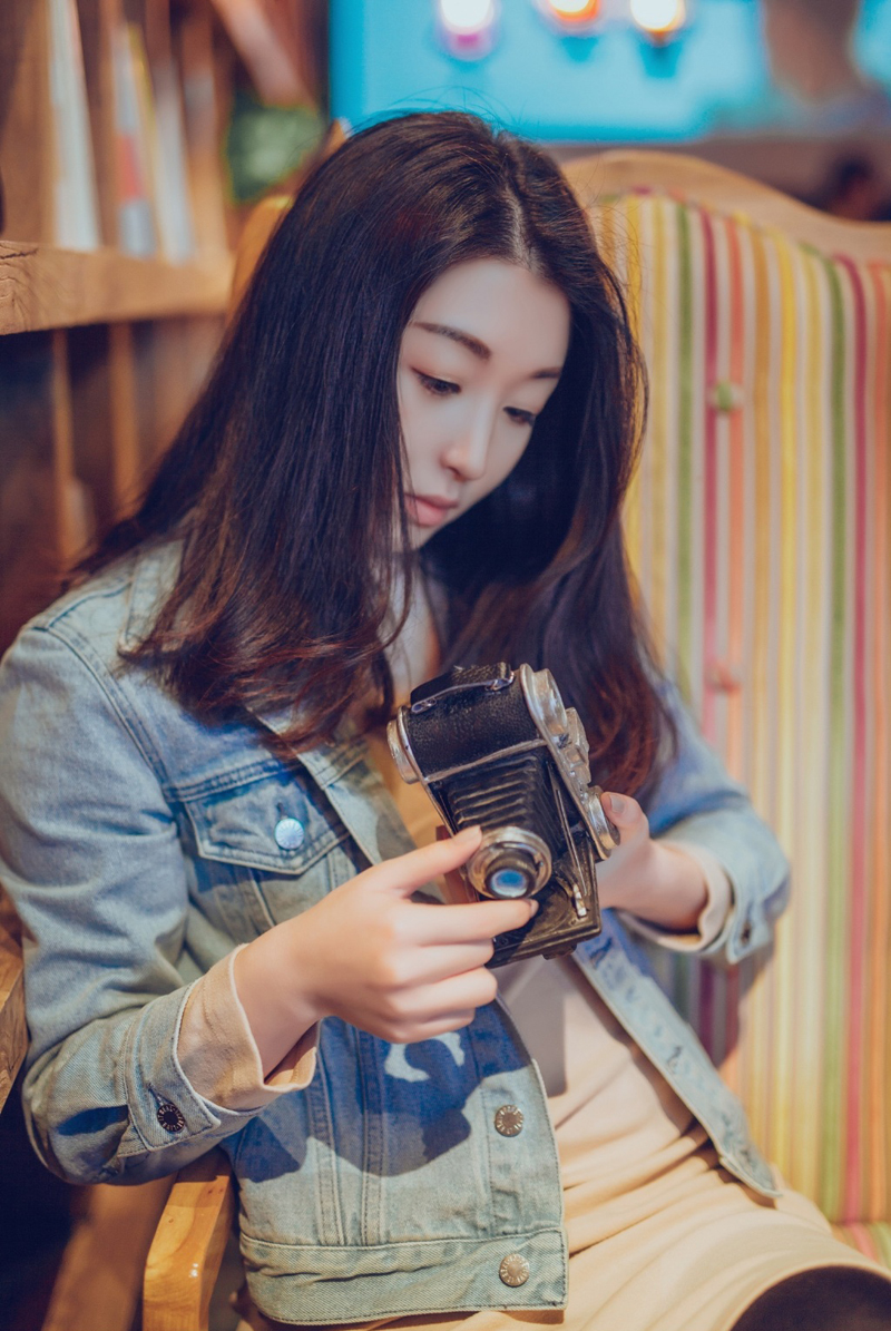 都市少女休闲下午茶唯美写真