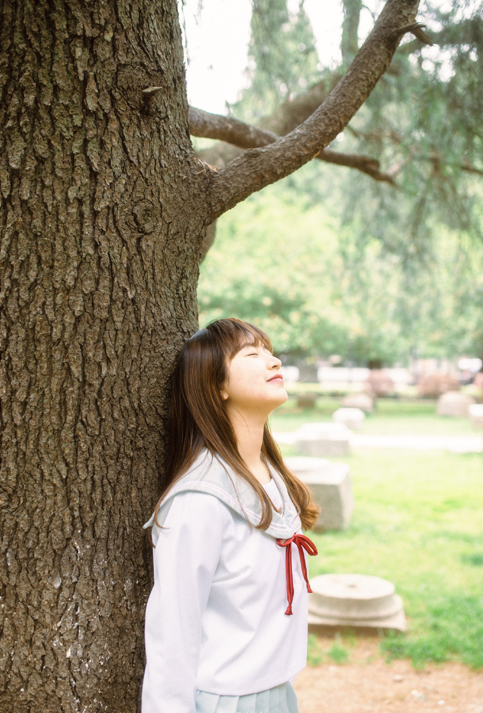 可爱学生妹唯美写真活泼俏皮