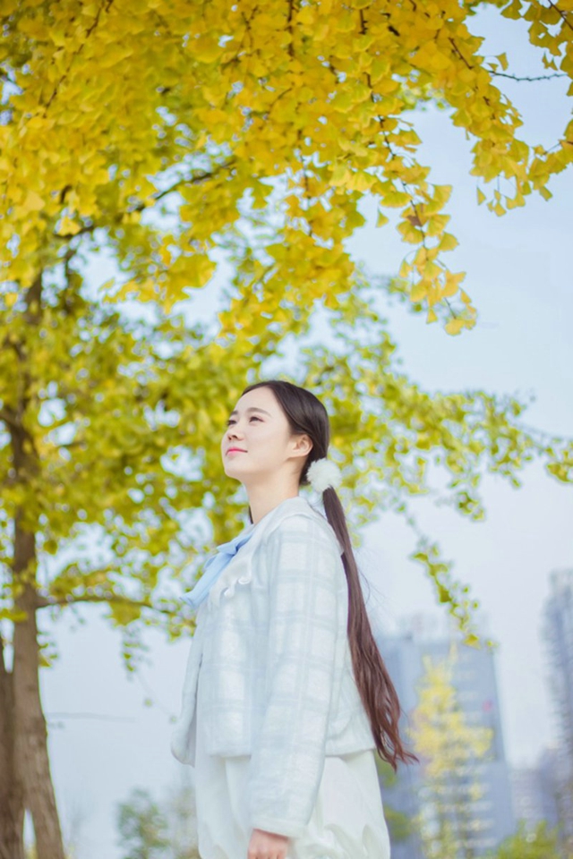 养眼双马尾少女秀色丽影户外清纯气质写真