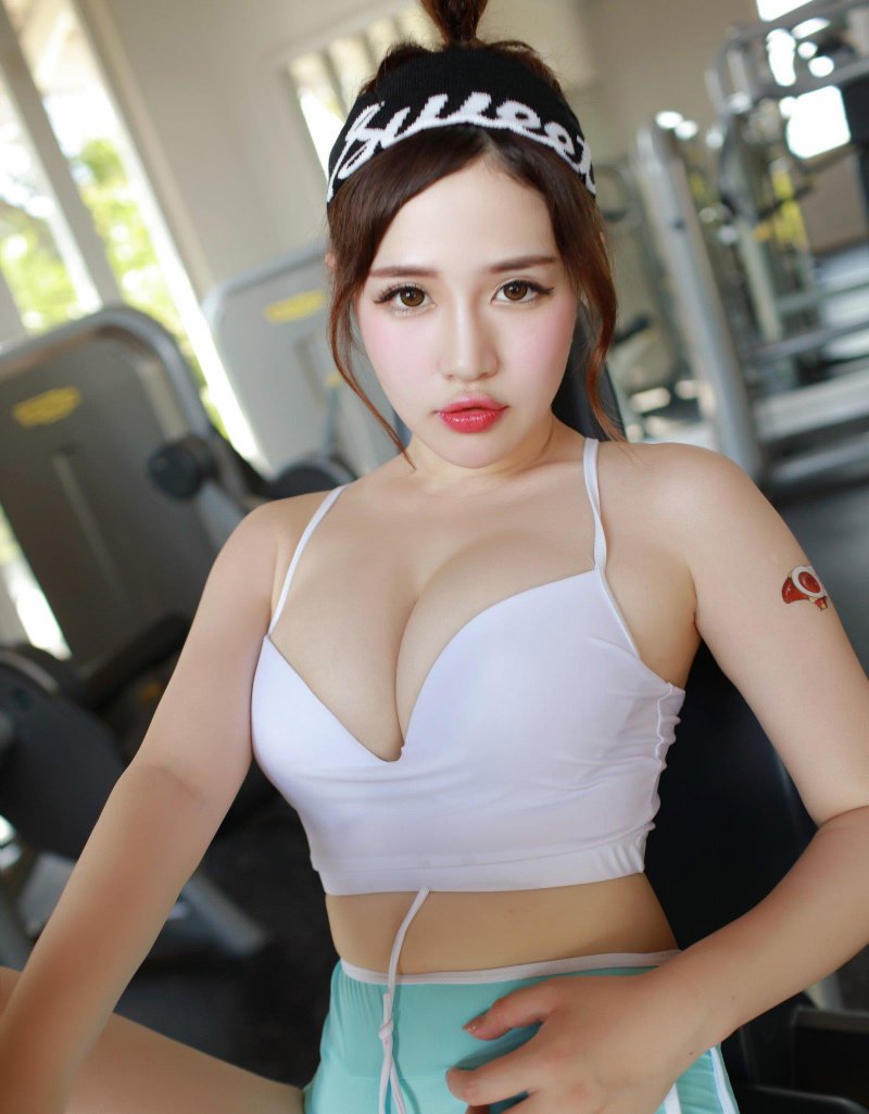 国民健身女神徐cake童颜巨乳诱惑写真