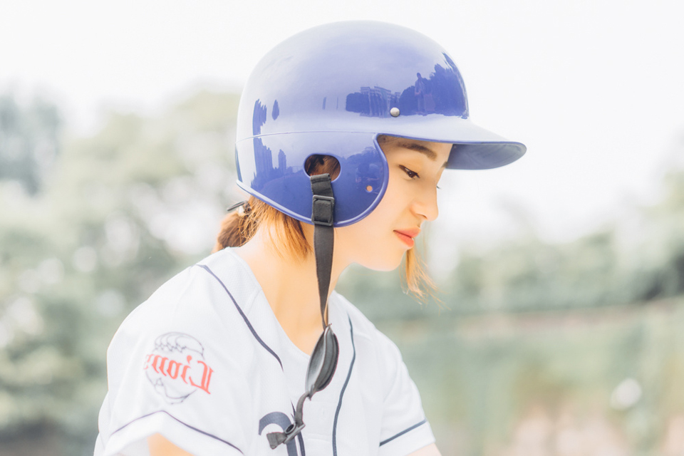 棒球少女可爱写真清新可人