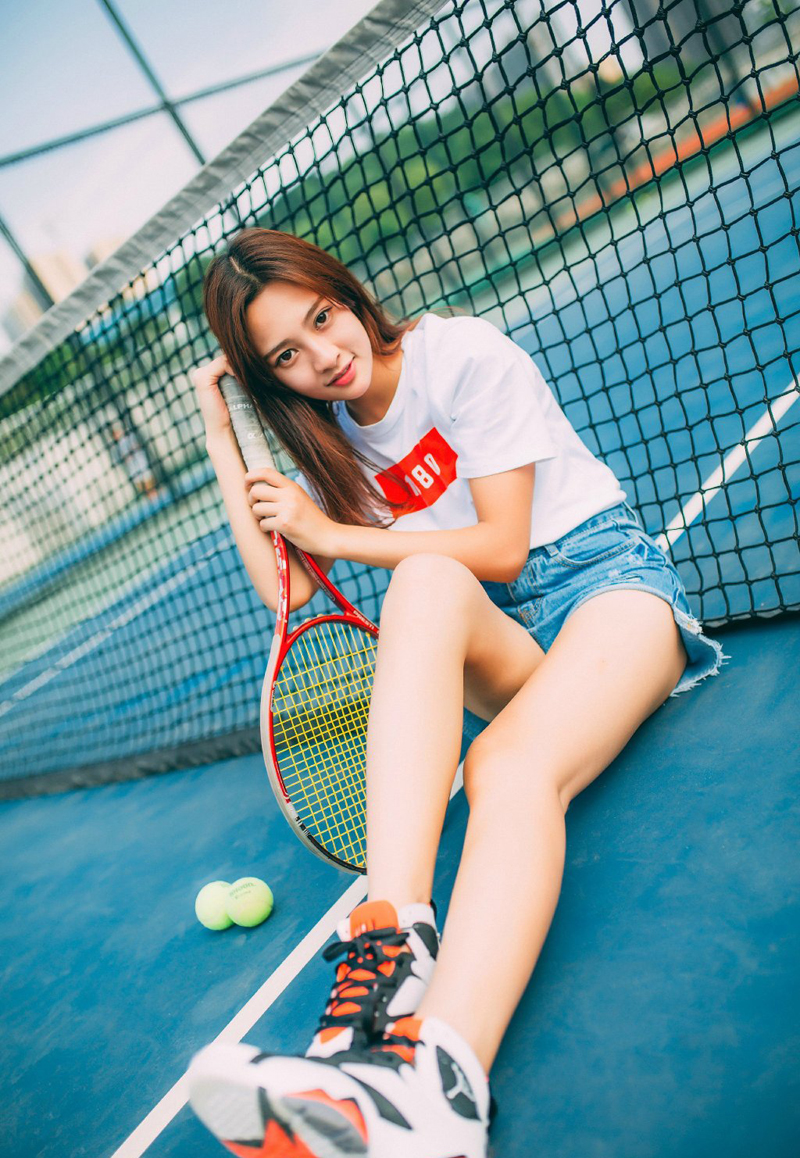 可爱气质网球少女球场魅力写真