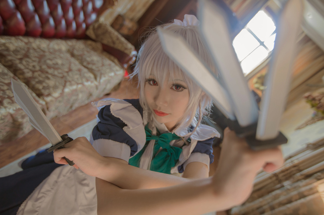 东方银之跳跃私房女仆装cosplay