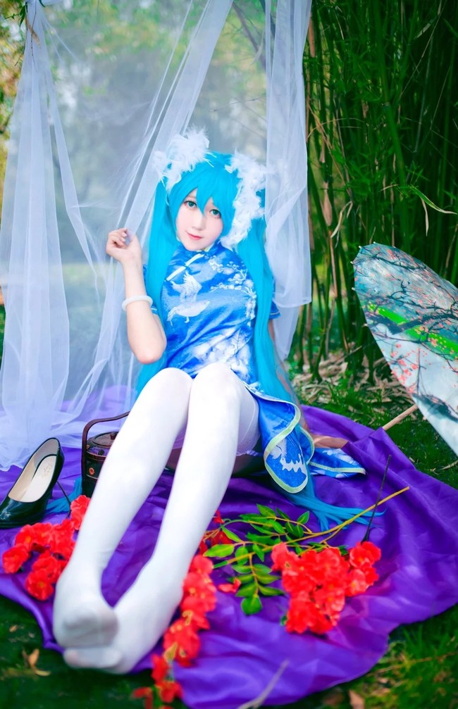 初音miku清纯旗袍甜美白丝cosplay写真