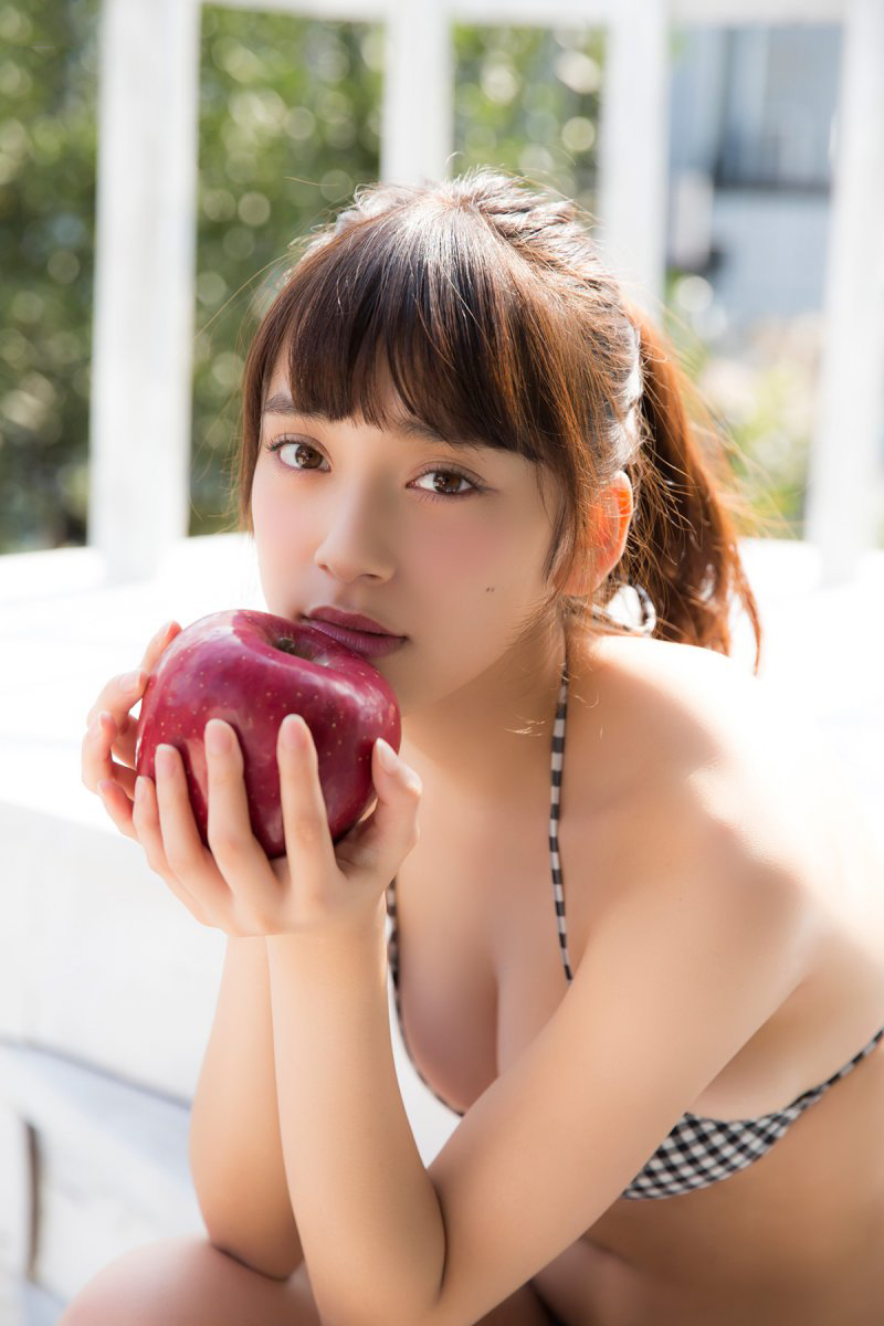 女神都丸紗也華酥胸诱惑撩人写真