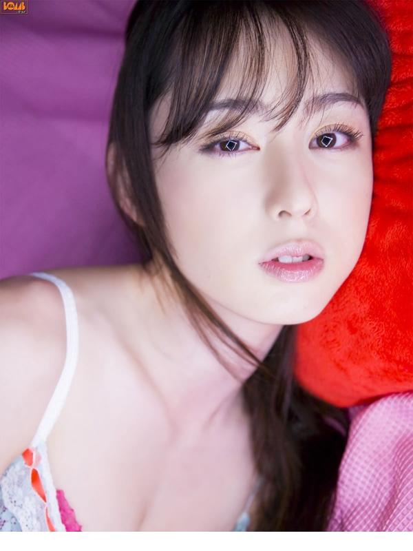 超青春性感日本美少女粉红色诱惑图片