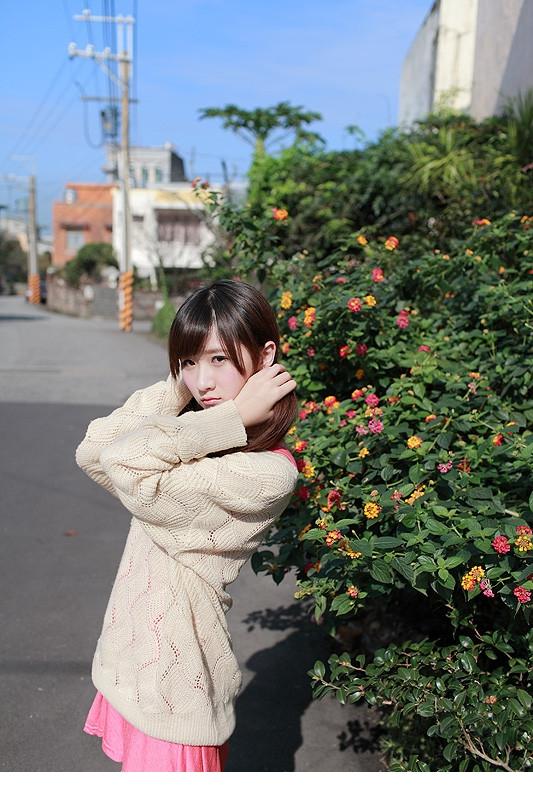 俏皮90后美女清新私房图片