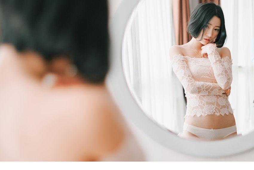 小美女清新气质诱惑蕾丝私房