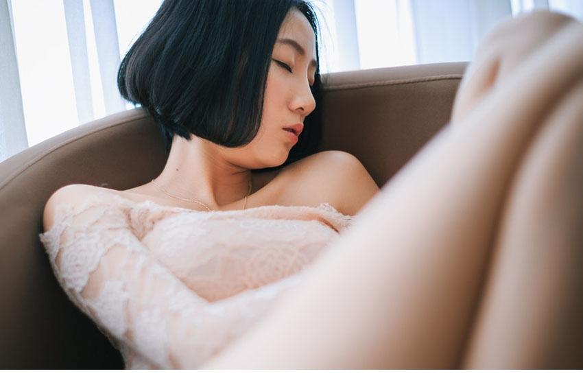 小美女清新气质诱惑蕾丝私房