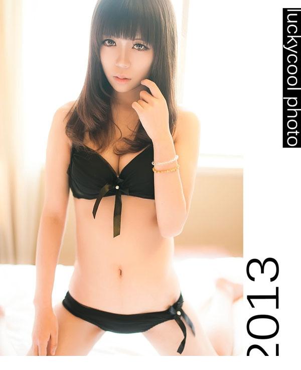 小美女18岁成人纪念私房图片