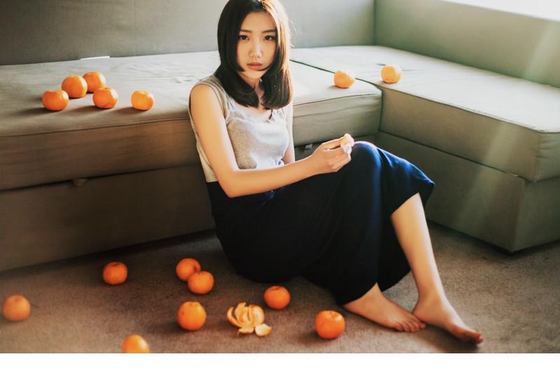 娇媚小MM唯美私房：冬天的橘子